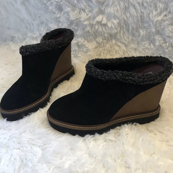 BCBGeneration Shoes - BCBGeneration Size 9 Nerissa Wedge Mules Black